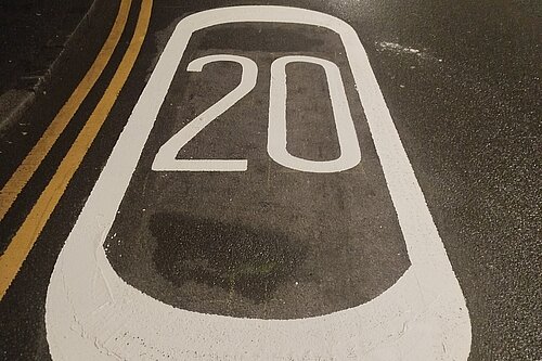 20mph zone road entrance sign