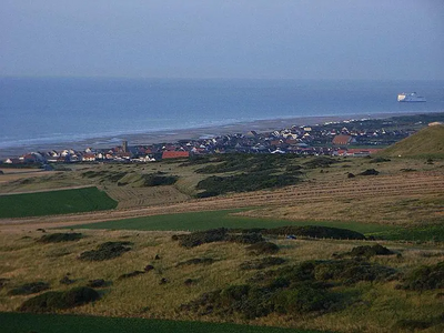 Image courtesy of http://en.wikipedia.org/wiki/User:Bodoklecksel View of Sangatte Blériot Plage from Cap Blanc-Nez